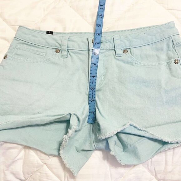 Lauren Conrad Mint Green Denim Jean Shorts Sz 2 Cutoffs GUC - Picture 9 of 10